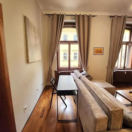 Spacious Apartment 6Min From The Dancing House Prague Exterior photo